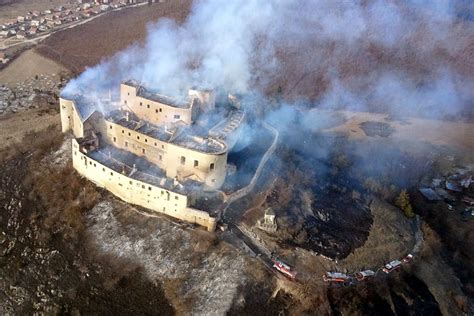 Hrad Krásna Hôrka po požiari
