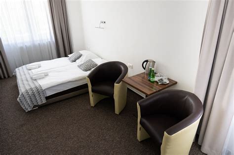 Interiér Apartmánu Pohoda Bešeňová s manželskou posteľou a rozťahovacím gaučom