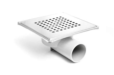 Detail čistenia odtokovej mriežky líniového žľabu