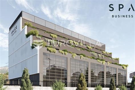 Moderná budova vzdelávacieho centra