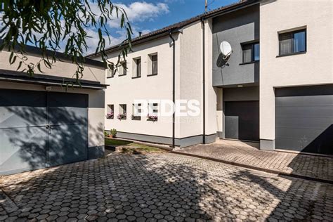 Rodinný dom s kanceláriou