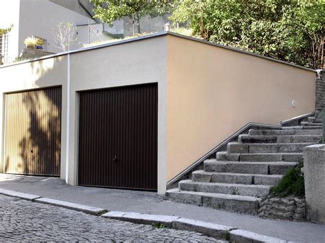 Ilustrácia garáže zapustenej do svahu