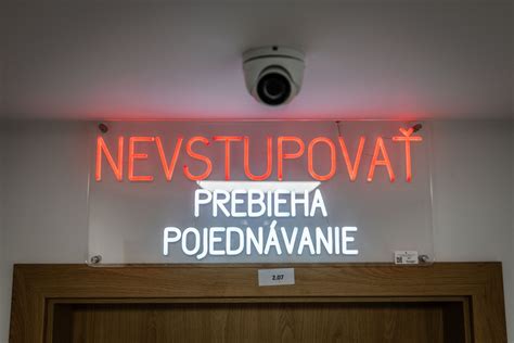 Ilustrácia súdnej miestnosti