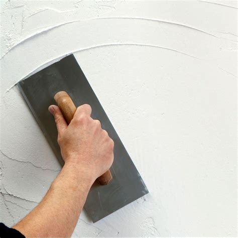 Príprava steny pred stierkovaním