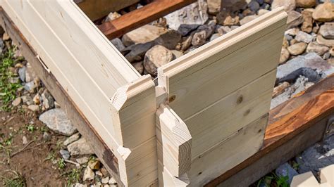 Detail montáže stien záhradného domčeka