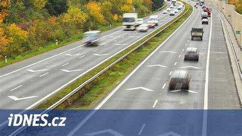 Fotografia cesty spájajúcej Rajku s Bratislavou