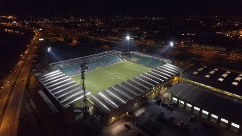 Futbalový štadión MŠK Žilina s umelým trávnikom