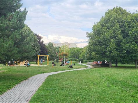Park Ostredky s detským ihriskom
