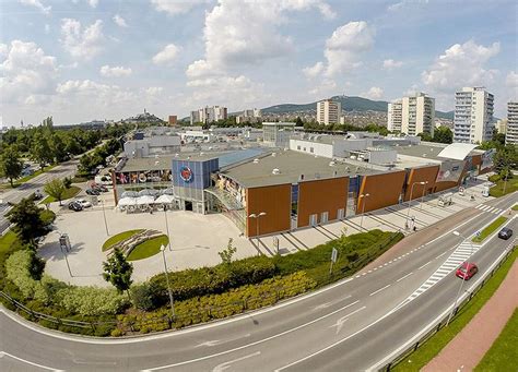 Exteriér obchodného centra OC Centro Nitra