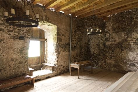 Interiér Bratislavského hradu s dobovým nábytkom