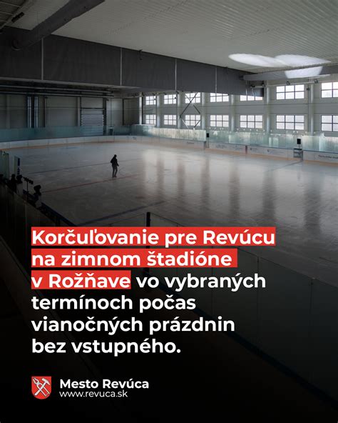 Fotografia centra mesta Revúca s vyznačenými obchodmi a službami