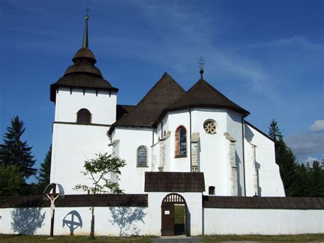 Goticko-renesančný kaštieľ z Parížoviec