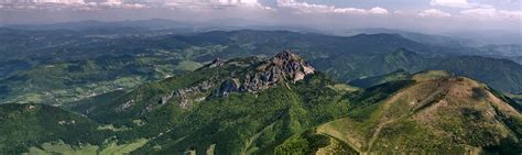 Panorama obce Terchová s pohorím Malá Fatra