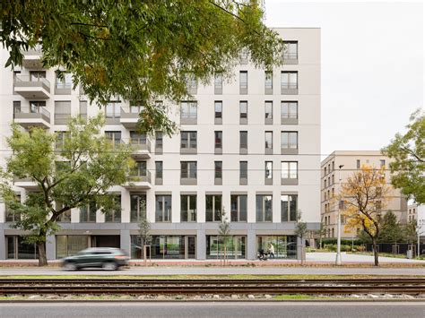 Polyfunkčný objekt na Vajnorskej ulici 21, Bratislava