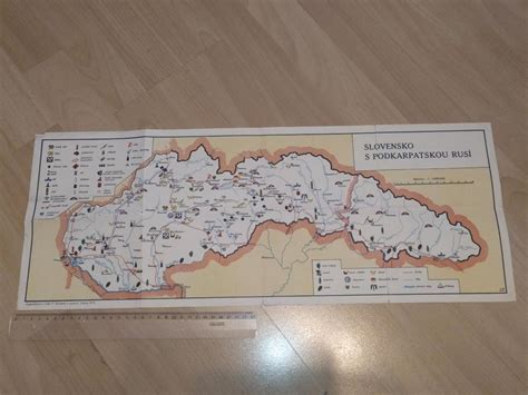 Mapa Slovenska s vyznačenými regiónmi s najvyšším a najnižším rastom cien nehnuteľností