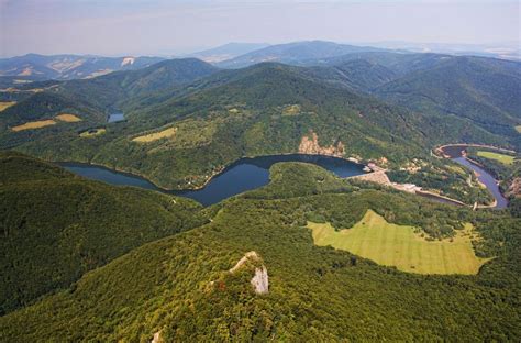 Vodná nádrž Ružín z vtáčej perspektívy