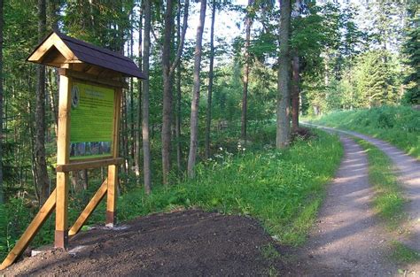 Náučný chodník v areáli Zoborského kláštora