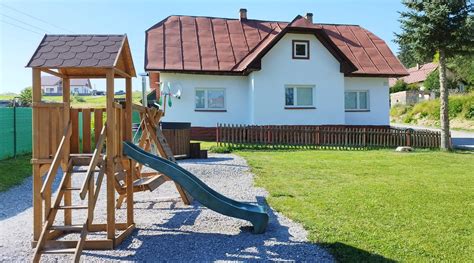 Zelený priestor s detským ihriskom v Rezidenciách Koliba